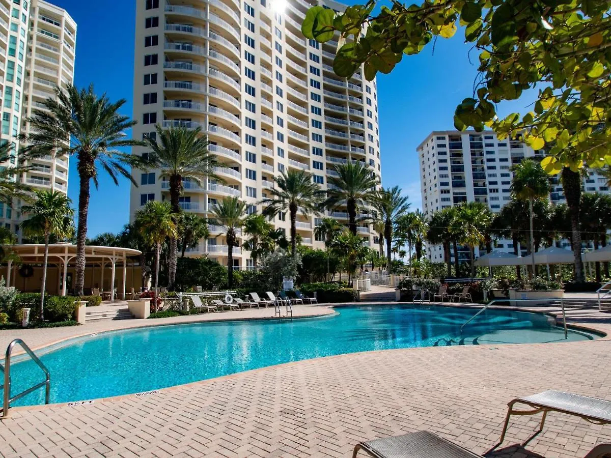 Meridian 1001 - A Spacious Beachfront Condo Clearwater Beach 0*,
